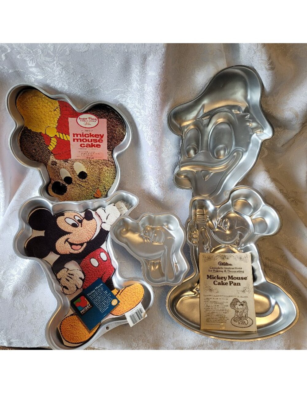 Vintage Wilton Walt Disney Mickey Mouse characters cake pan set 70s 90s Donald